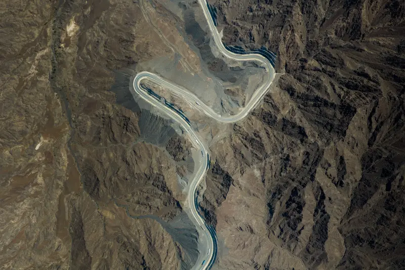 منعطفات الجبل