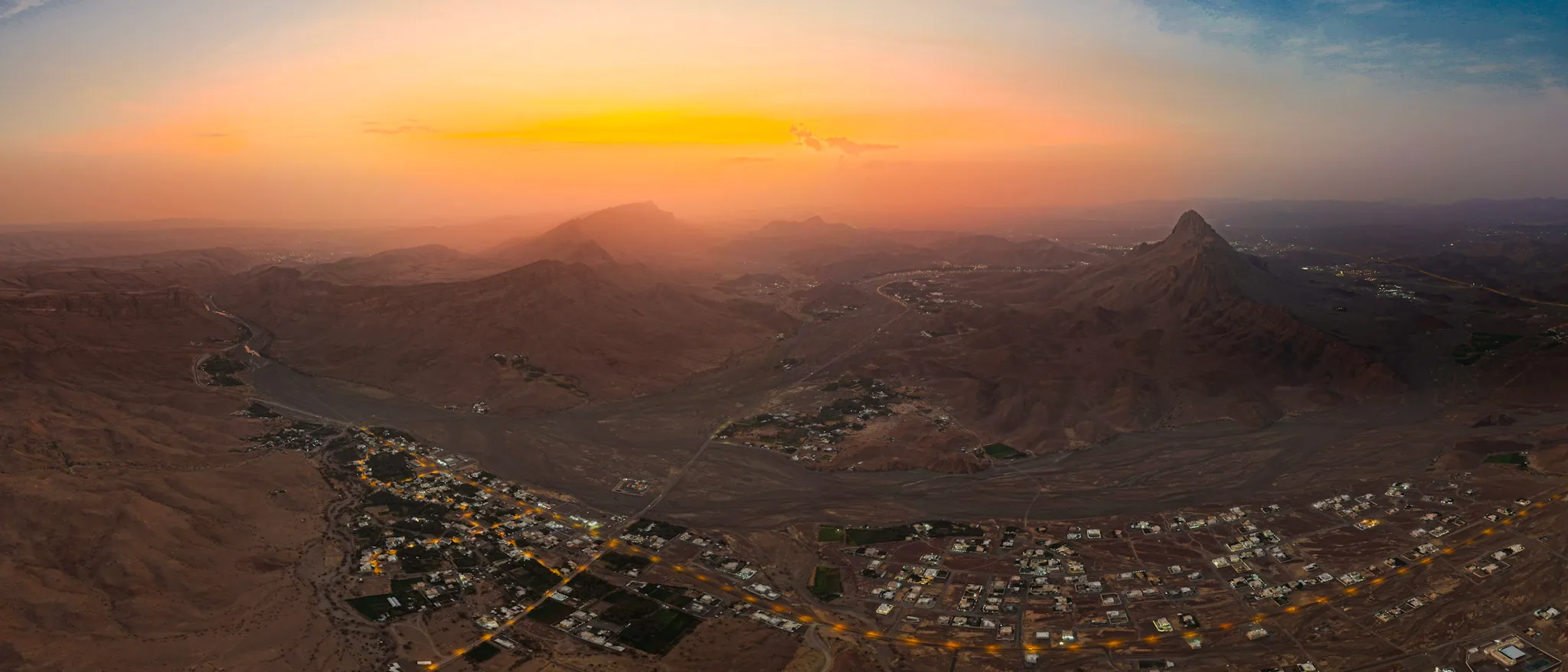 غروب فوق الوادي