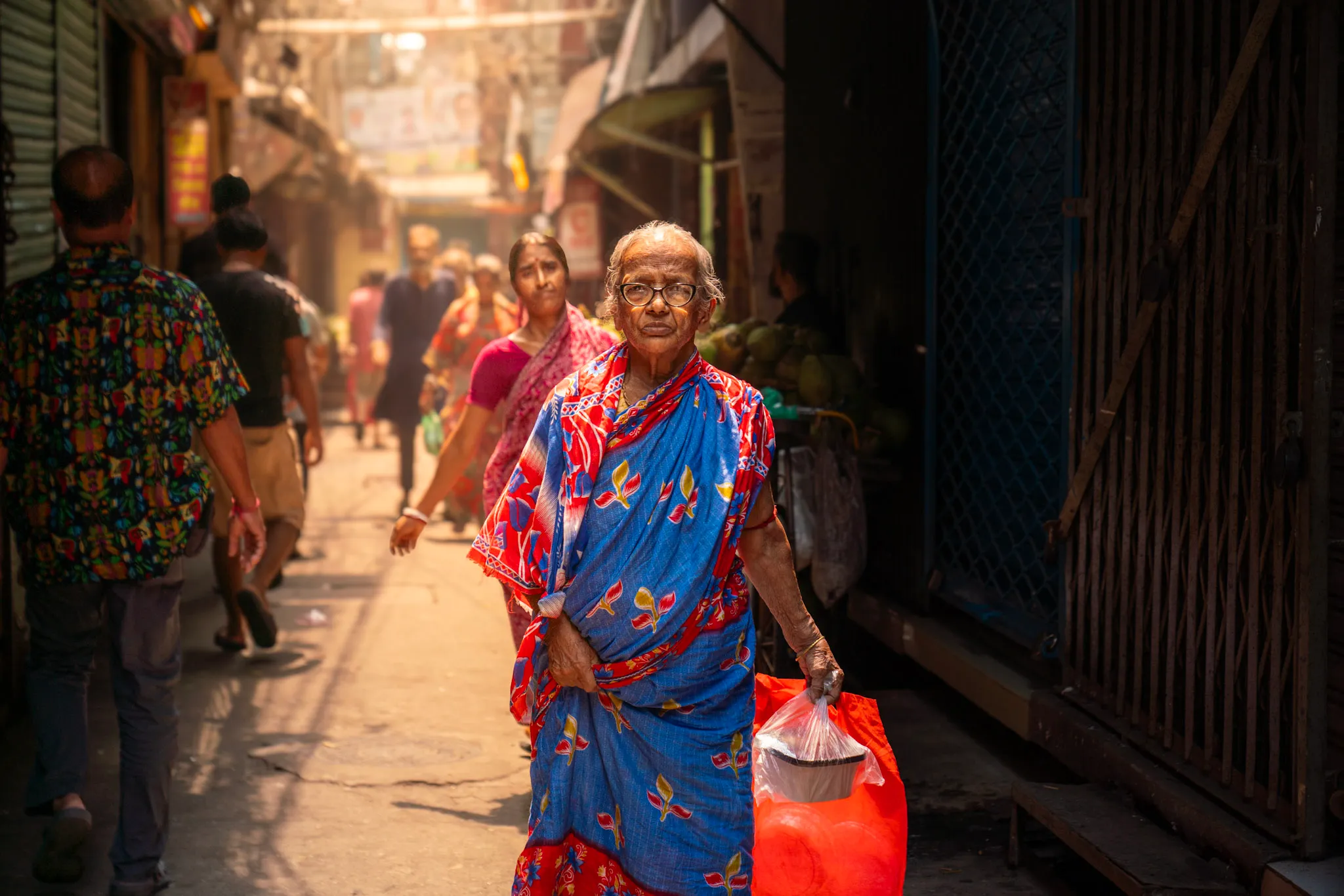 Blue Sari, Golden Lane