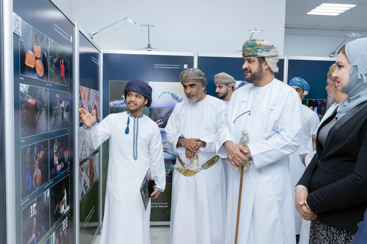 Honoring ceremony and winning second place in the annual exhibition - Theme 2019